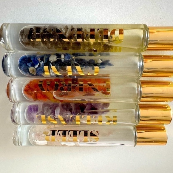ALUMINATE LIFE crystal infused essential oil rollerballs set of 5 - Picture 9 of 10